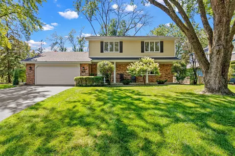 5701 W 66th St, Edina, MN 55439