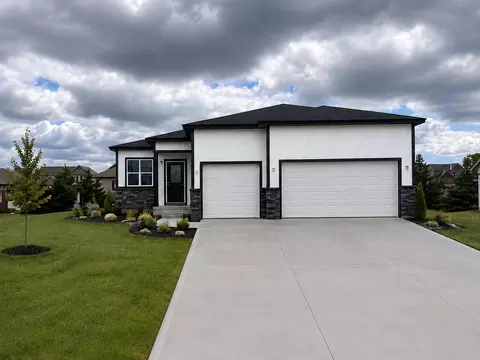 4986 Chalet Ct, Red Wing, MN 55066