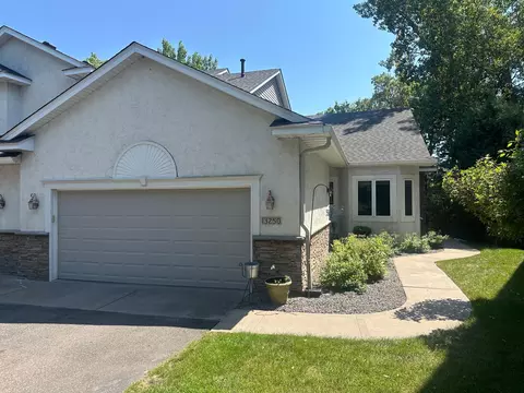 13250 39th Ave N, Plymouth, MN 55441