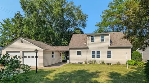 Exterior - 616 S 9th St, Montevideo, MN 56265 photo 7 of 7