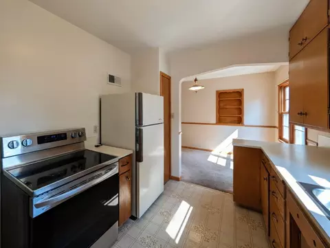 Kitchen - 616 S 9th St, Montevideo, MN 56265 photo 3 of 4