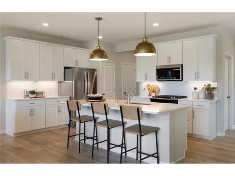 17978 Genoa Dr, Lakeville, MN 55044