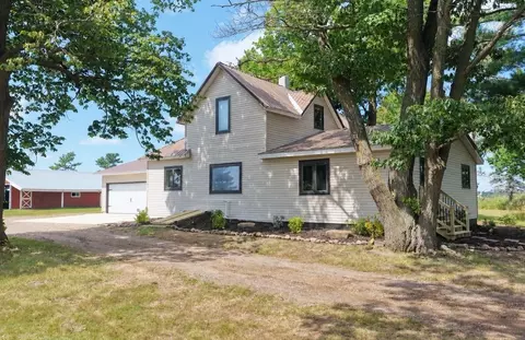 2961 Rainbow St, Brook Park, MN 55007