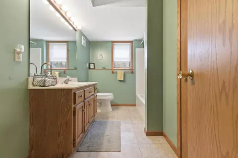 Bath - 13111 Timberlane Dr, Baxter, MN 56425 photo 3 of 3