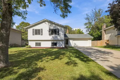 8818 N Brook Ave N, Brooklyn Park, MN 55428