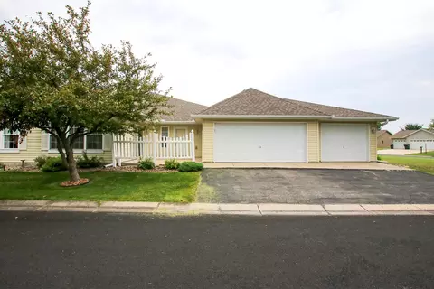 1088 Blackbird Trl SW, Hutchinson, MN 55350