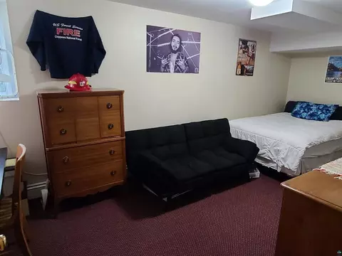 Bedroom - 1432 E 4th St, Duluth, MN 55805 photo 10 of 10