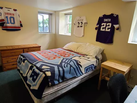Bedroom - 1432 E 4th St, Duluth, MN 55805 photo 8 of 10