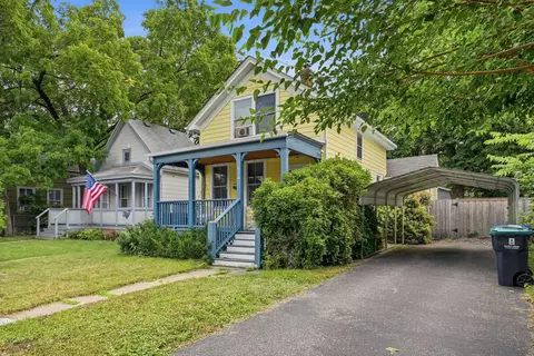 414 Banfil St, Saint Paul, MN 55102