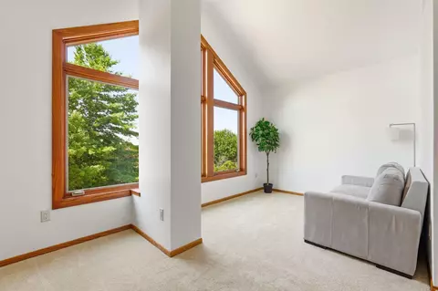 Living - 29 Orme Ct, Saint Paul, MN 55116 photo 4 of 4