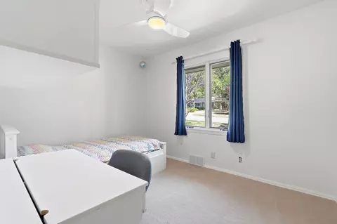 Bedroom - 29 Orme Ct, Saint Paul, MN 55116 photo 5 of 8