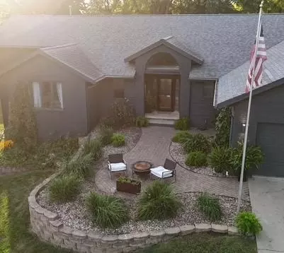 Exterior - 710 20th St, Windom, MN 56101 photo 1 of 3