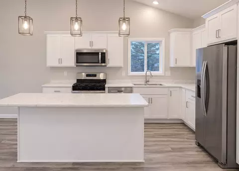 Kitchen - 601 W 7th Ave, Osakis, MN 56360 photo 2 of 3