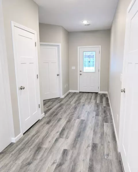 Entry Way - 601 W 7th Ave, Osakis, MN 56360 photo 1 of 1