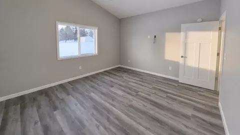Bedroom - 601 W 7th Ave, Osakis, MN 56360 photo 2 of 2