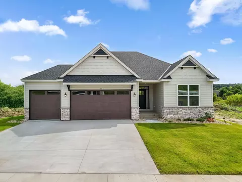 1256 Hadley Hills Dr NE, Rochester, MN 55906