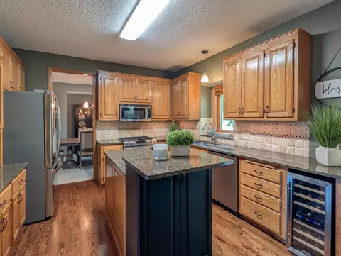 Kitchen - 546 White Pine Way, Eagan, MN 55123 photo 1 of 3