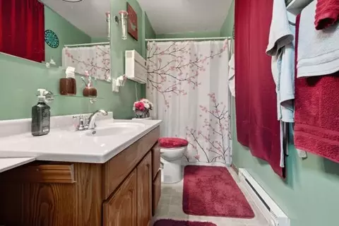 Bath - 313 1st Ave NE, Brainerd, MN 56401 photo 1 of 1