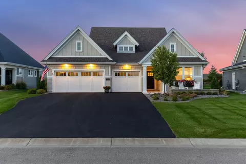 6280 Bluebell Ln, Chaska, MN 55318