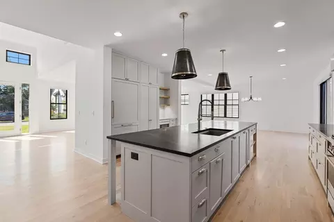 Kitchen - 6029 Abbott Ave S, Edina, MN 55410 photo 3 of 4