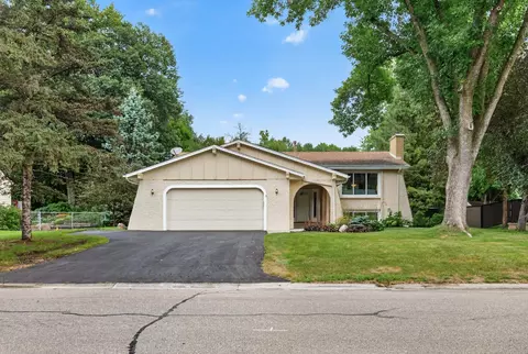 18420 33rd Ave N, Plymouth, MN 55447