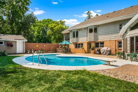 5565 Howards Point Rd, Shorewood, MN 55331 photo 8
