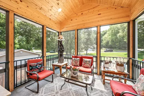 5565 Howards Point Rd, Shorewood, MN 55331 photo 12