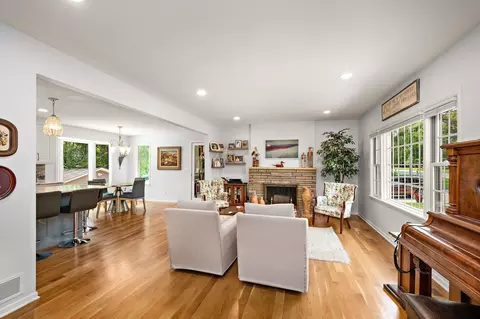 5565 Howards Point Rd, Shorewood, MN 55331 photo 10