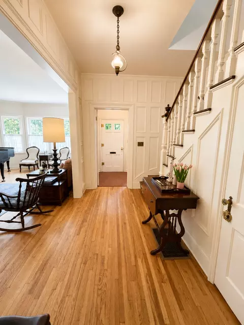 Entry Way - 1244 6th Ave N, Windom, MN 56101 photo 3 of 6