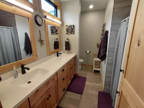 Bath - 5839 Rivers Edge Dr, Saint Cloud, MN 56303 photo 1 of 2