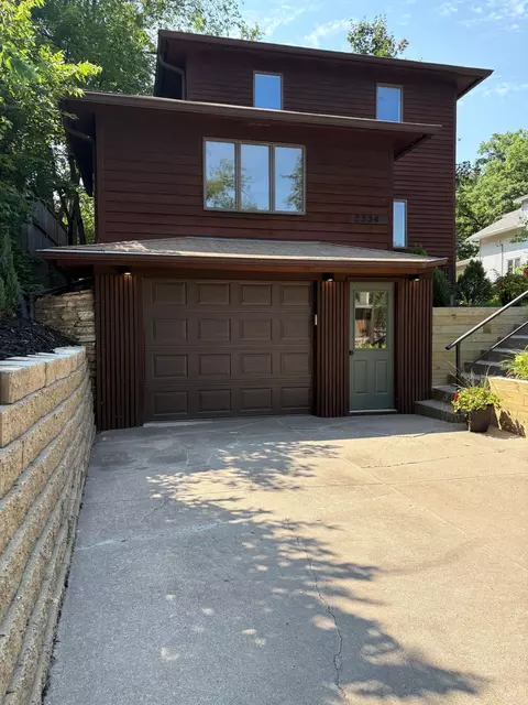 2334 Doswell Ave, Saint Paul, MN 55108