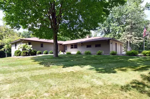 32050 Park Trl, Center City, MN 55012