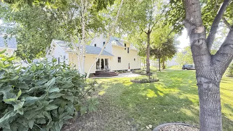 Exterior - 910 N 5th St, Montevideo, MN 56265 photo 6 of 6