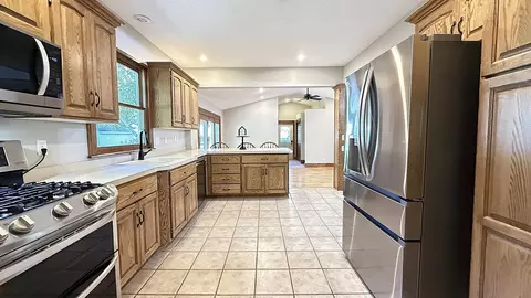 Kitchen - 910 N 5th St, Montevideo, MN 56265 photo 6 of 6