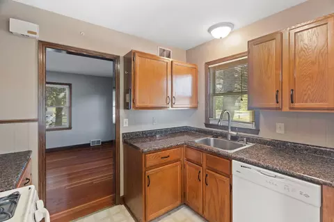 Kitchen - 8542 3rd Ave S, Bloomington, MN 55420 photo 1 of 2