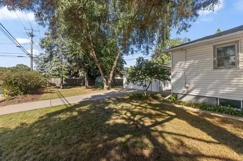 Exterior - 8542 3rd Ave S, Bloomington, MN 55420 photo 5 of 9