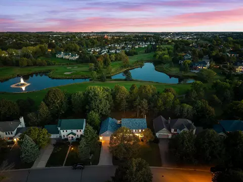 3563 Rae Ln, Woodbury, MN 55125