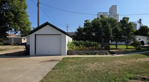 Exterior - 109 5th St, Kathryn, ND 58049 photo 4 of 4