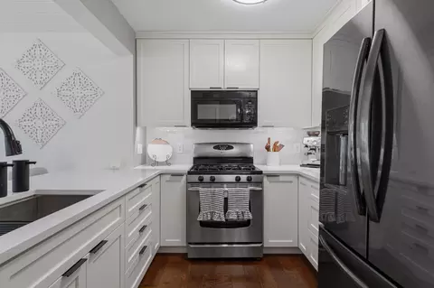 Kitchen - 1314 N 5th St, Saint Peter, MN 56082 photo 3 of 4