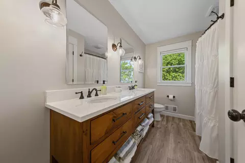 Bath - 1314 N 5th St, Saint Peter, MN 56082 photo 1 of 3