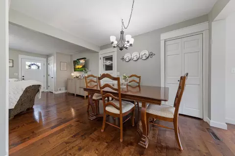 Dining - 1314 N 5th St, Saint Peter, MN 56082 photo 1 of 2