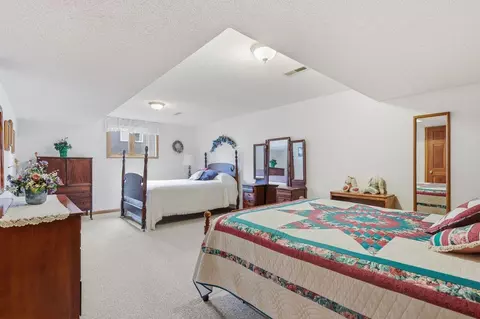 Bedroom - 5987 24th St NE, Willmar, MN 56201 photo 4 of 5