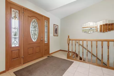 Entry Way - 5987 24th St NE, Willmar, MN 56201 photo 1 of 2