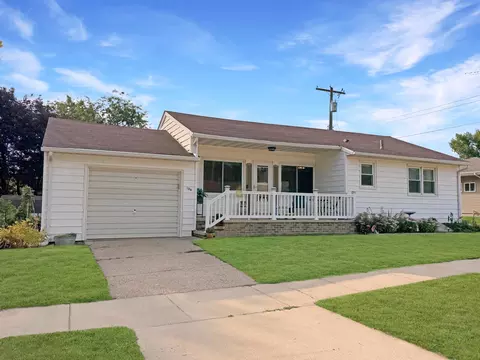 106 N Baldwin St, Ghent, MN 56239