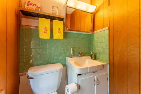 Bath - 3530 N Arm Rd, Ely, MN 55731 photo 1 of 2
