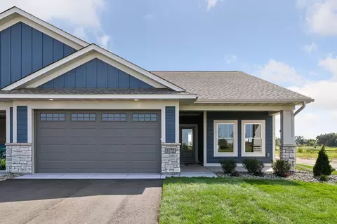 988 Turner Ln, New Richmond, WI 54017