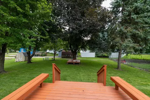 Exterior - 470 Union St, Saint Peter, MN 56082 photo 8 of 10