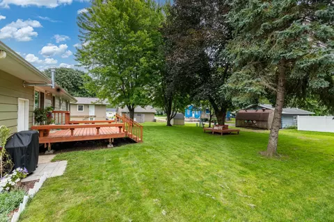 Exterior - 470 Union St, Saint Peter, MN 56082 photo 9 of 10