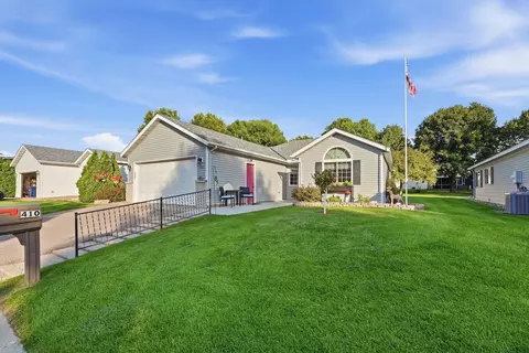 410 Fieldcrest Ln, Sartell, MN 56377