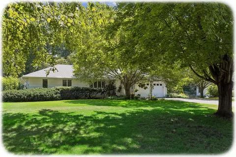 12915 Lone Oak Dr, Minnetonka, MN 55305